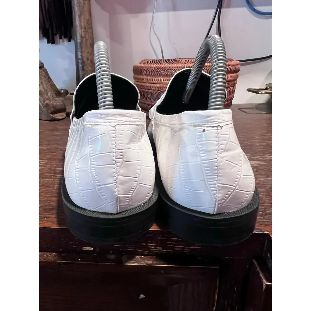 Steve Madden Goodman Preppy White Croc Embossed Penny Loafers - Size 8.5